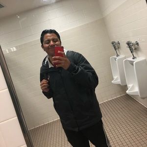 Meet your Posher, Jonathan